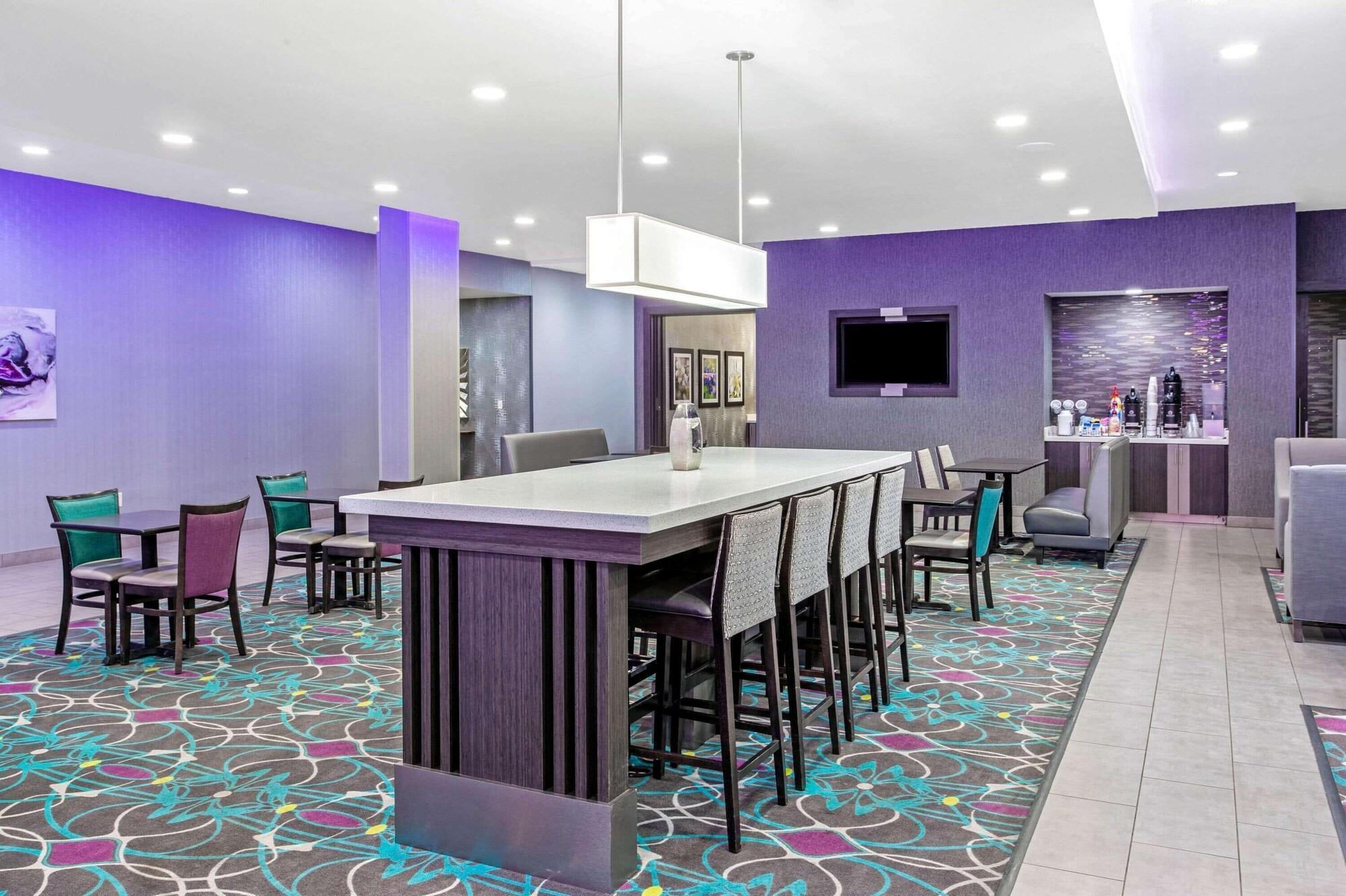 La Quinta By Wyndham Lubbock South Hotell Exteriör bild
