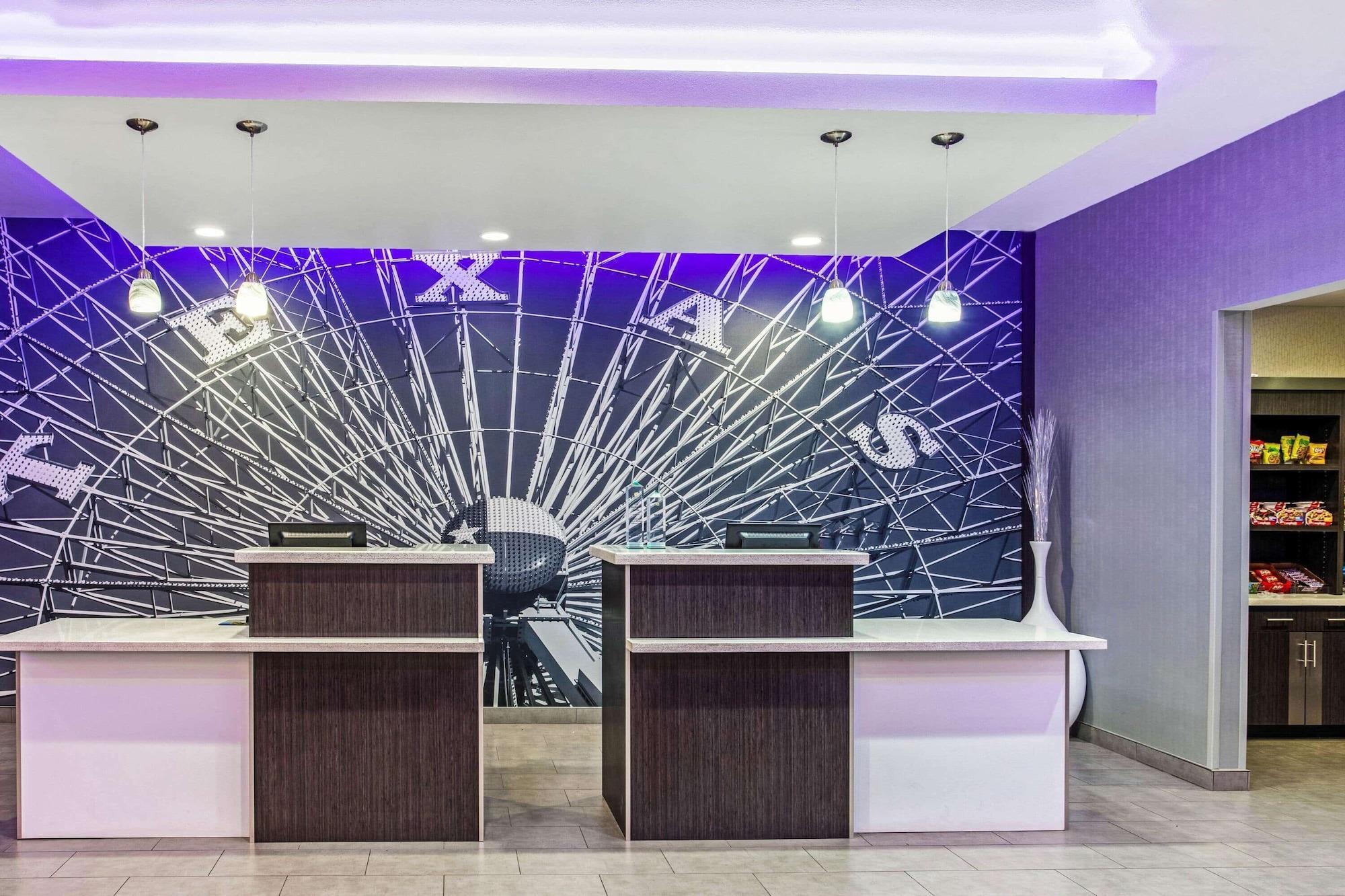 La Quinta By Wyndham Lubbock South Hotell Exteriör bild