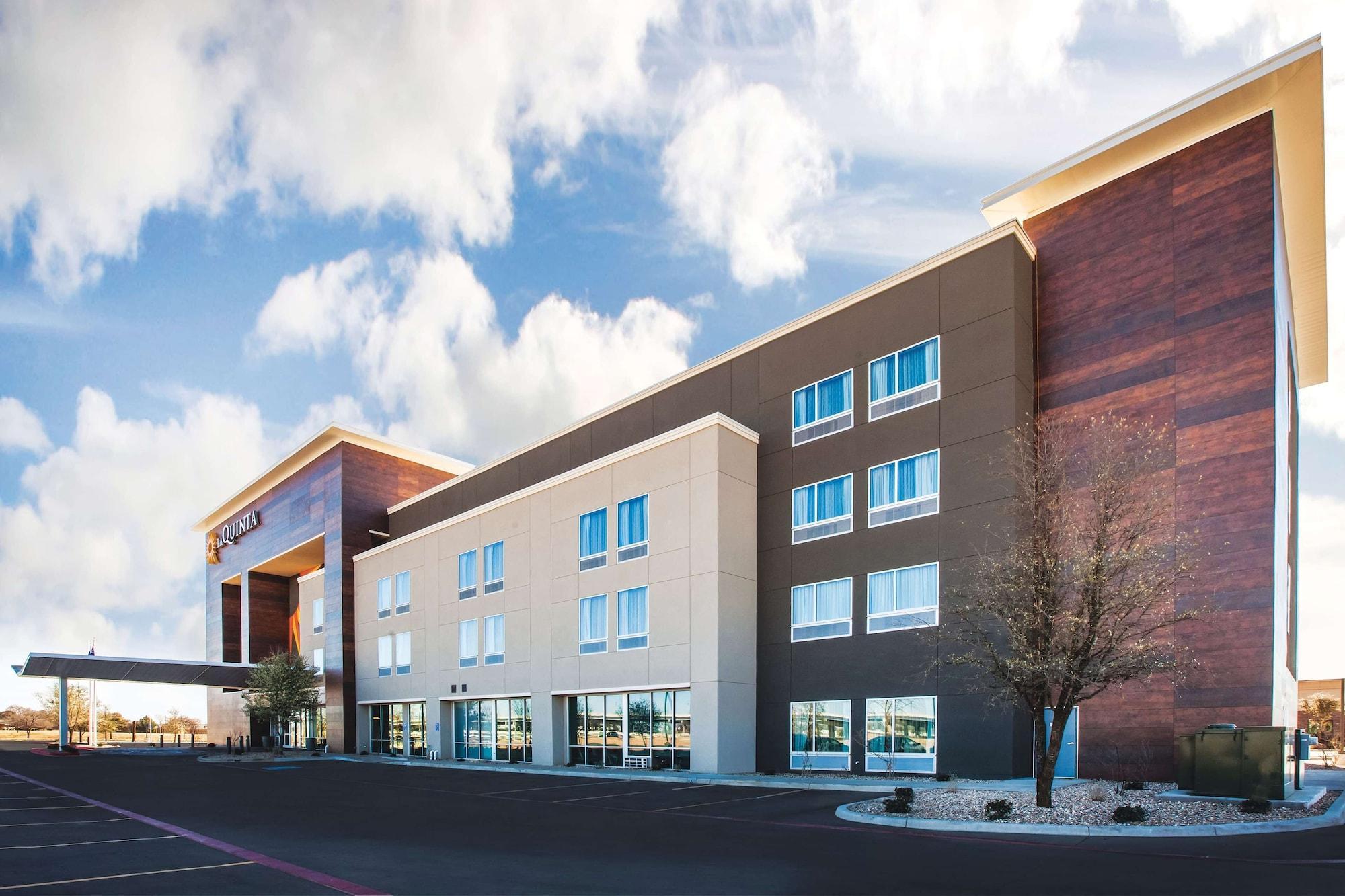 La Quinta By Wyndham Lubbock South Hotell Exteriör bild